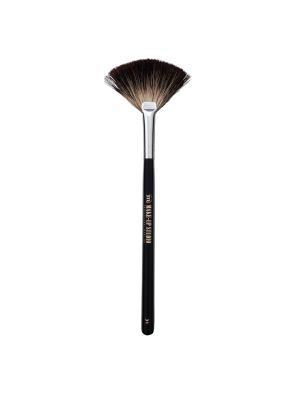 Pinceau éventail Make-up Studio en poils de blaireau N31