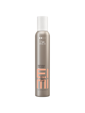 Wella EIMI Natural Volume Mousse Volumisante à Tenue Légère 300ml