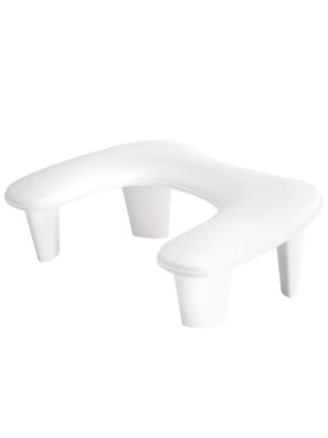 Momo Croissant Manicure Support Wit